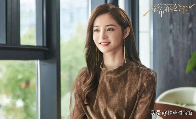 on9star:从女团C位到无戏可拍,当红小花陷换角风波,内娱寒冬有多残酷?